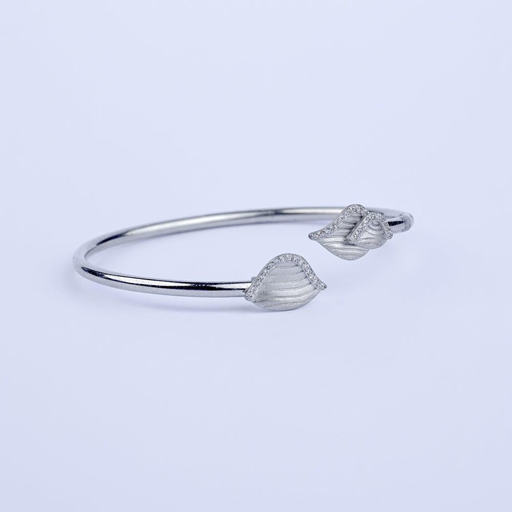 Antiq Met Unique Platinum Silver Lsb